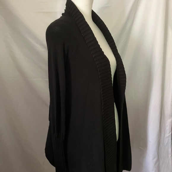 BCBG MAX AZRIA Black Open Front High Low Cardigan - Picture 2 of 4